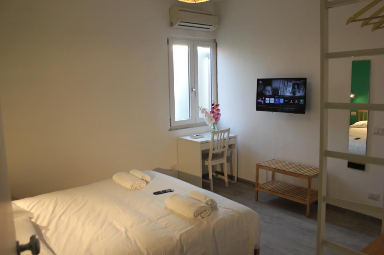 Roman Sunrise Rooms Exteriör bild